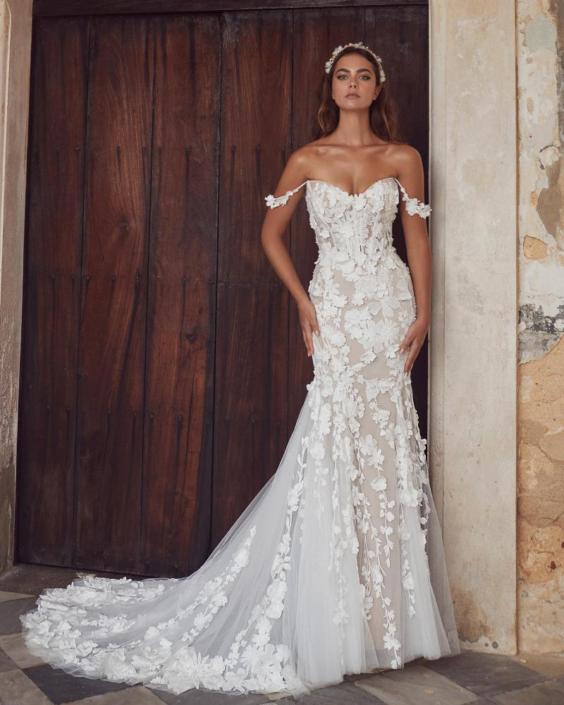 123102 fitted sexy wedding dress with floral lace1